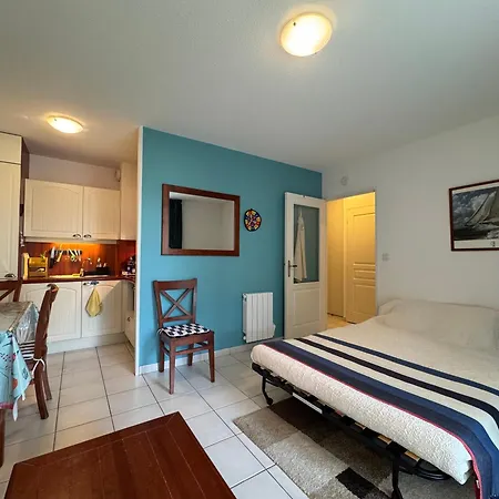 Azur Marin - Wifi, Parking, Piscine, A 2min Appartement *