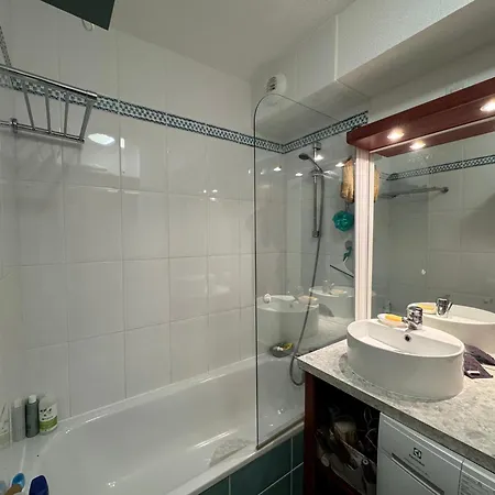شقة Azur Marin - Wifi, Parking, Piscine, A 2min *