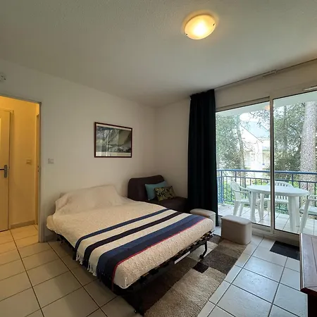 Azur Marin - Wifi, Parking, Piscine, A 2min بورنيشّيه