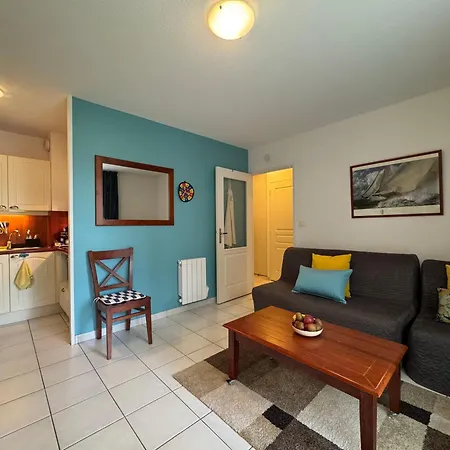 Azur Marin - Wifi, Parking, Piscine, A 2min