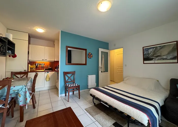 Azur Marin - Wifi, Parking, Piscine, A 2min Appartement *